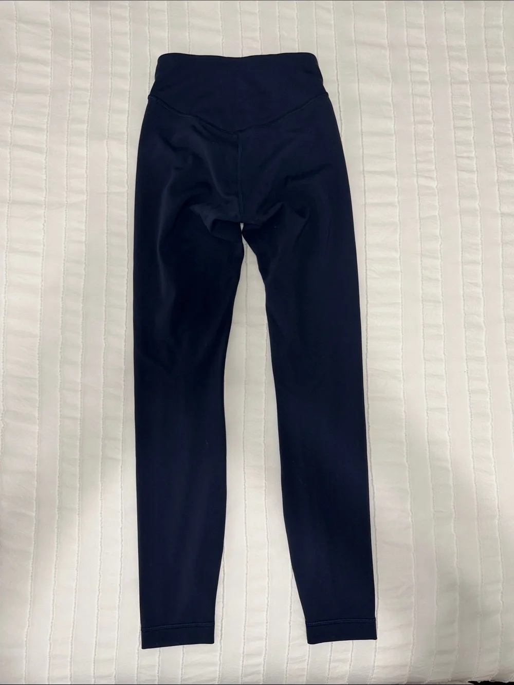 Lululemon Navy Blue Leggings size 2 25” inseam